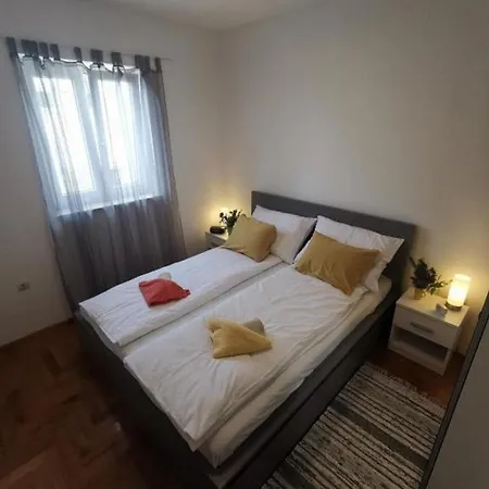 Appartamento With Parking Space Premantura, Medulin - 25478 Pola